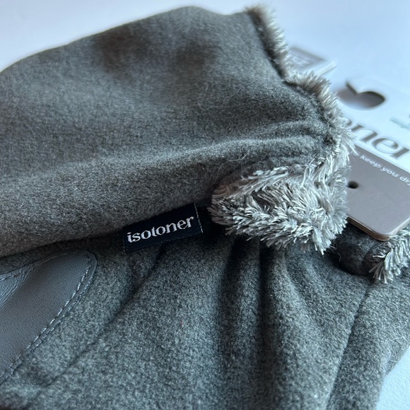 NWT ISOTONER SmartDri Heather Grey Knit Gloves - Picture 5 of 8